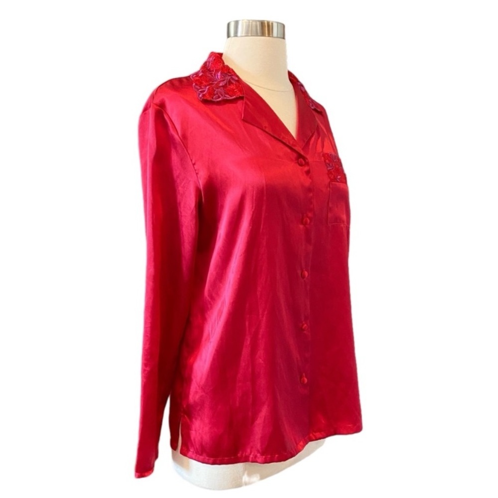 Victoria’s Secret Red Satin Pajama Set With Floral Lace Trim - Picture 3 of 9
